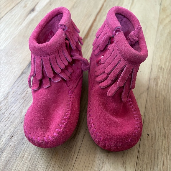 Minnetonka pink boots - Picture 6 of 8